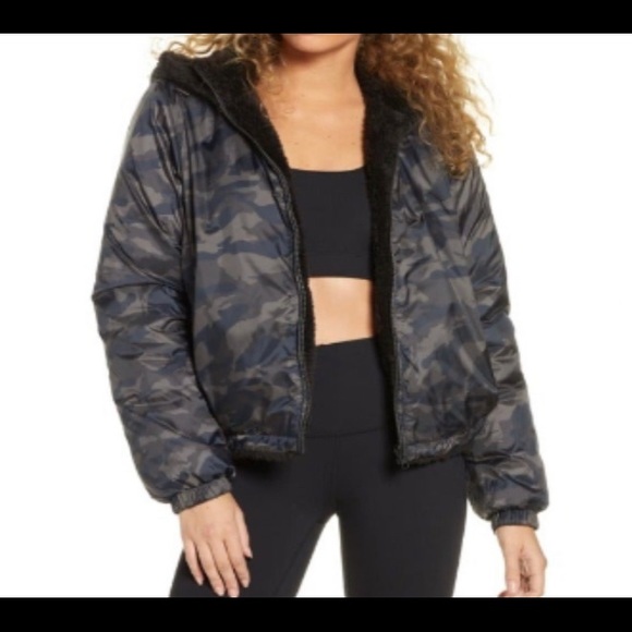 Zella Black Camo Print revisible Jacket - Picture 4 of 5
